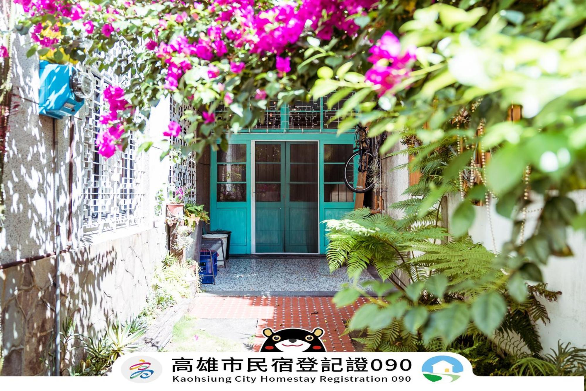 With Inn Hostel Kaohsiung Luaran gambar