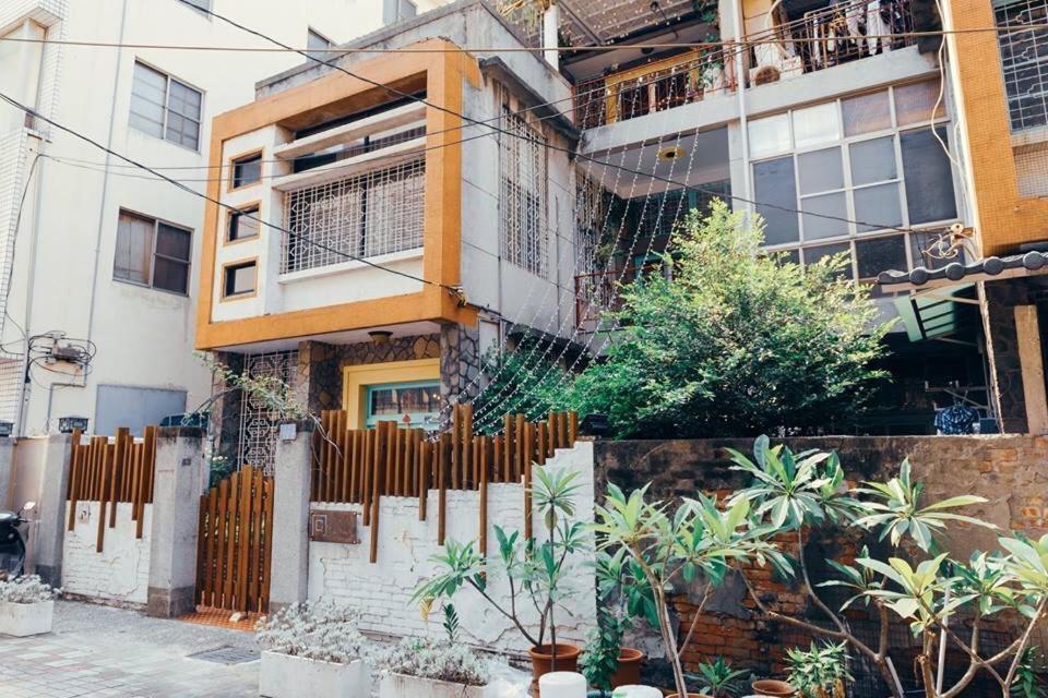 With Inn Hostel Kaohsiung Luaran gambar