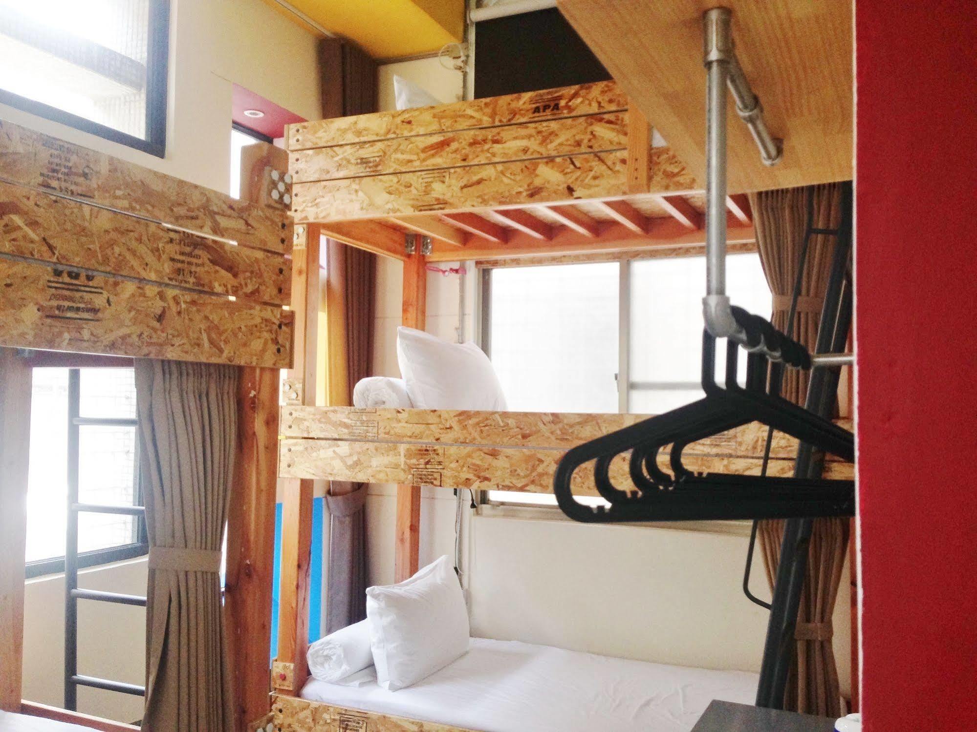 With Inn Hostel Kaohsiung Luaran gambar