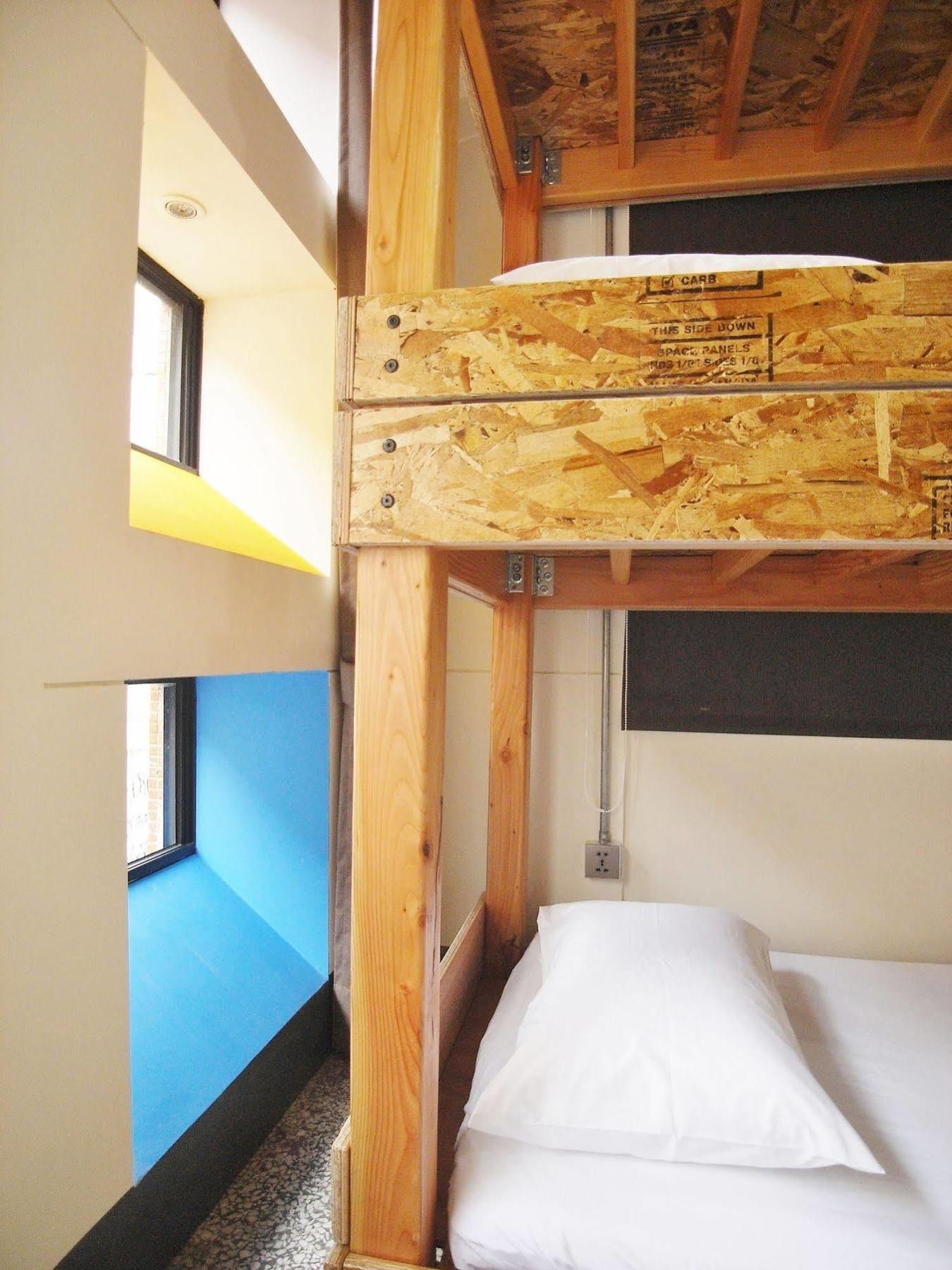 With Inn Hostel Kaohsiung Luaran gambar