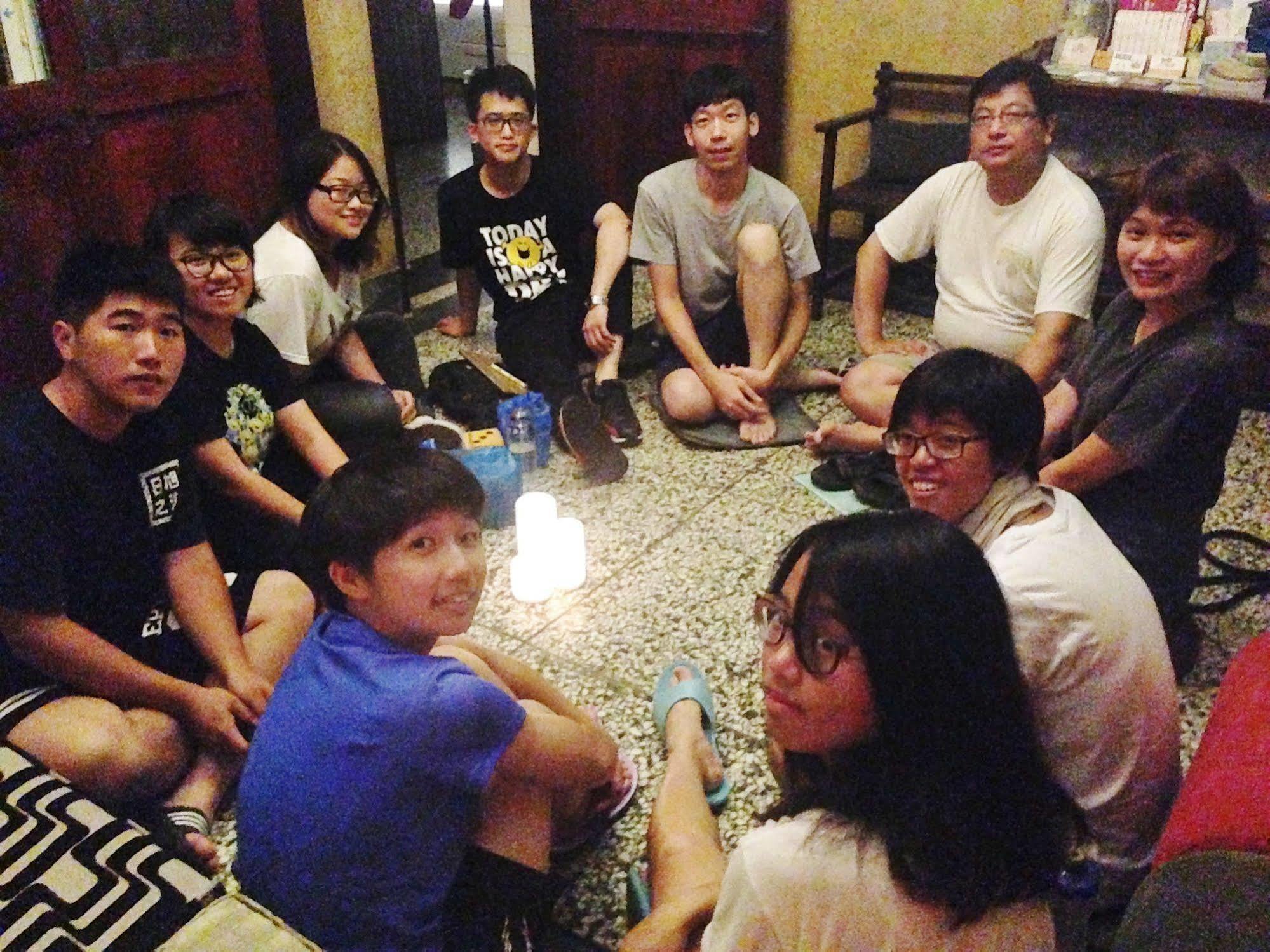 With Inn Hostel Kaohsiung Luaran gambar