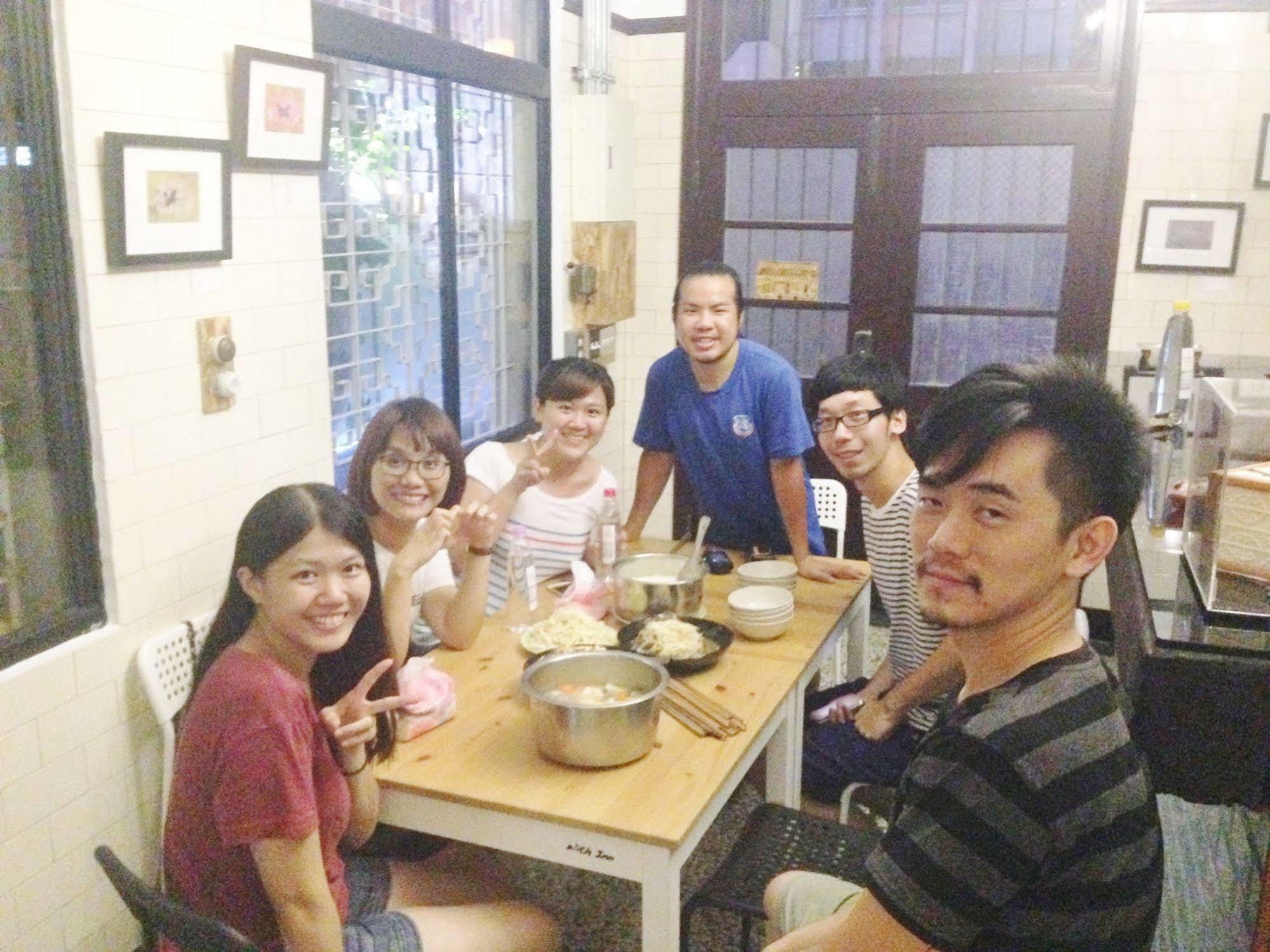 With Inn Hostel Kaohsiung Luaran gambar